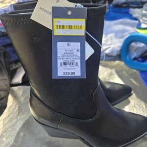Universal Thread Black Heeled Boots